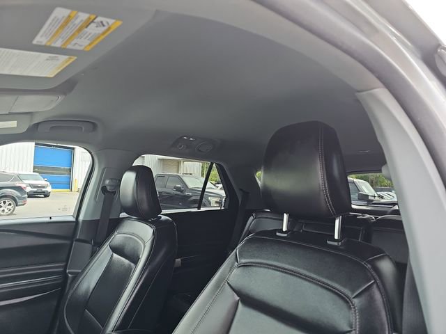 Used 2023 Ford Explorer XLT w/ Equipment Group 202A RWD image 16