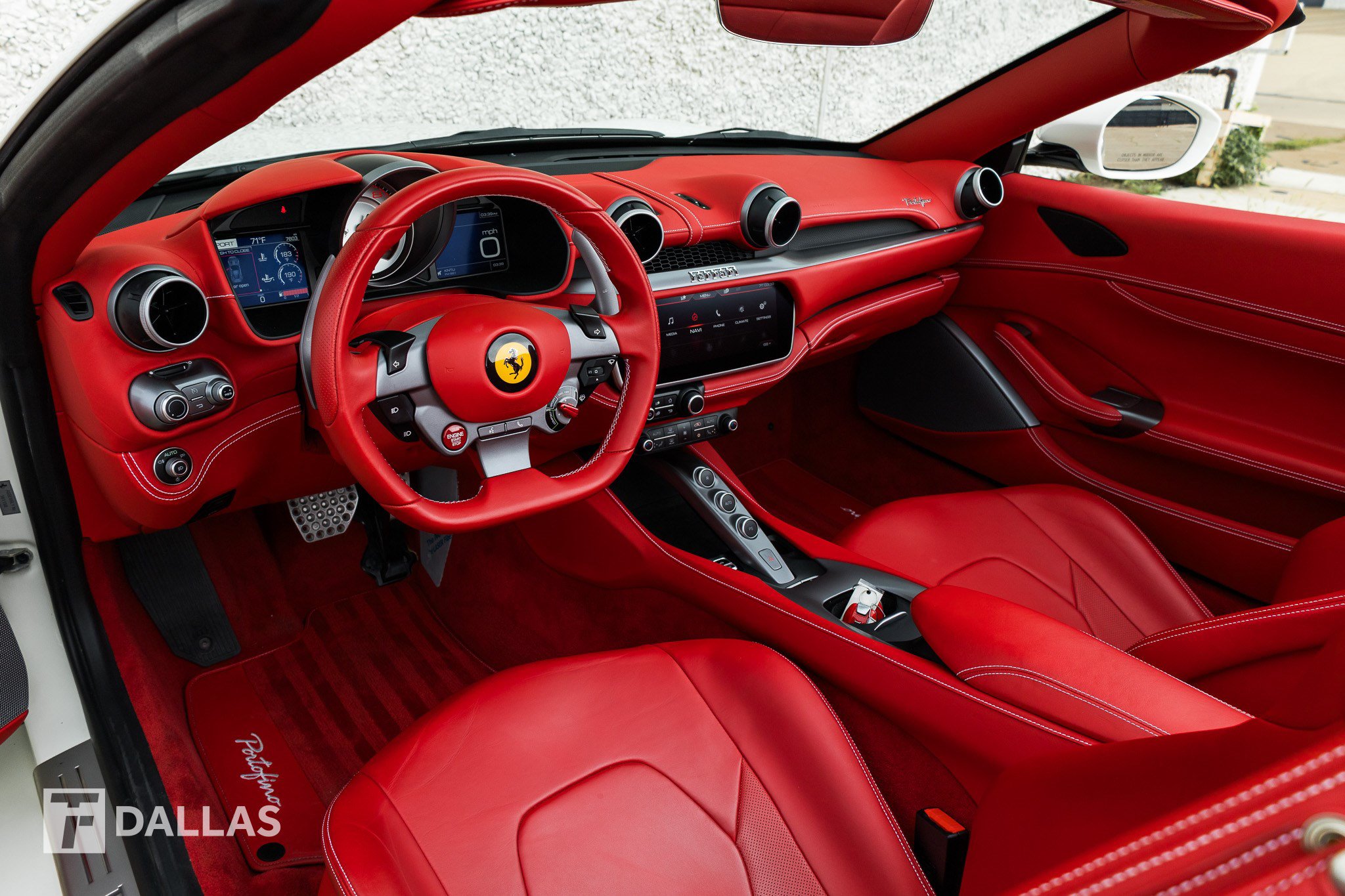 Used 2019 Ferrari Portofino RWD image 24