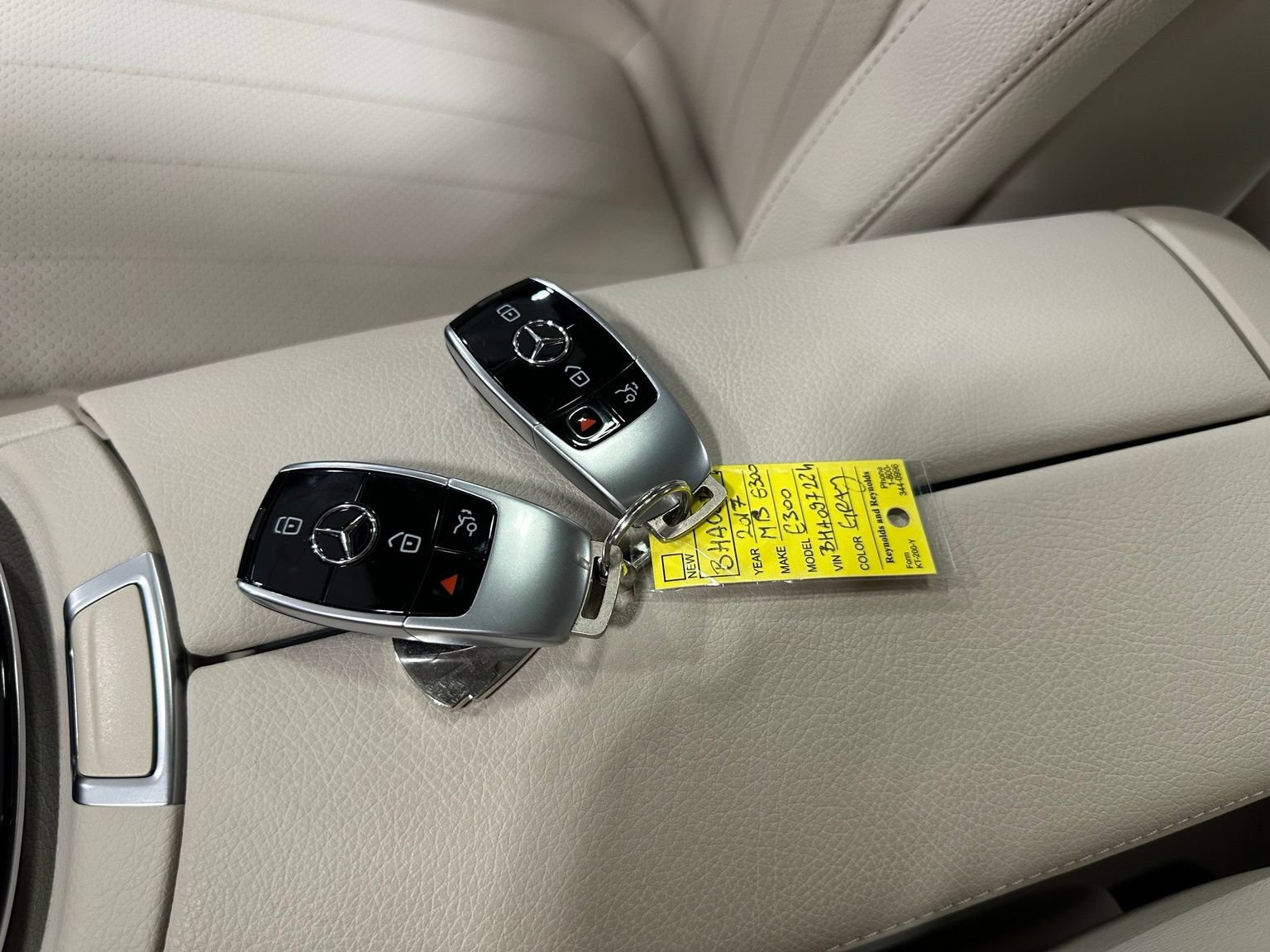 Used 2017 Mercedes-Benz E 300 image 35