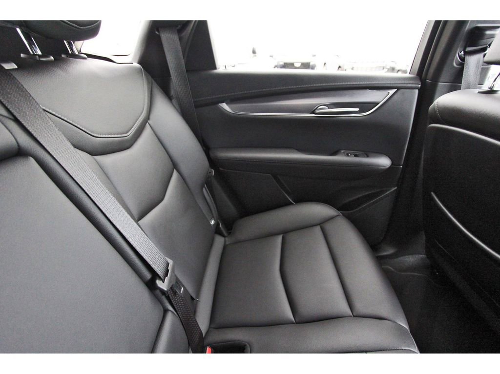 Used 2023 Cadillac XT5 Luxury image 11