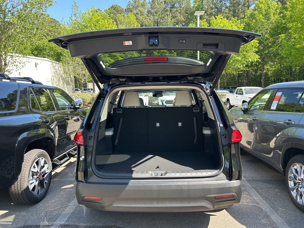 New 2026 Toyota Grand Highlander XLE FWD image 17