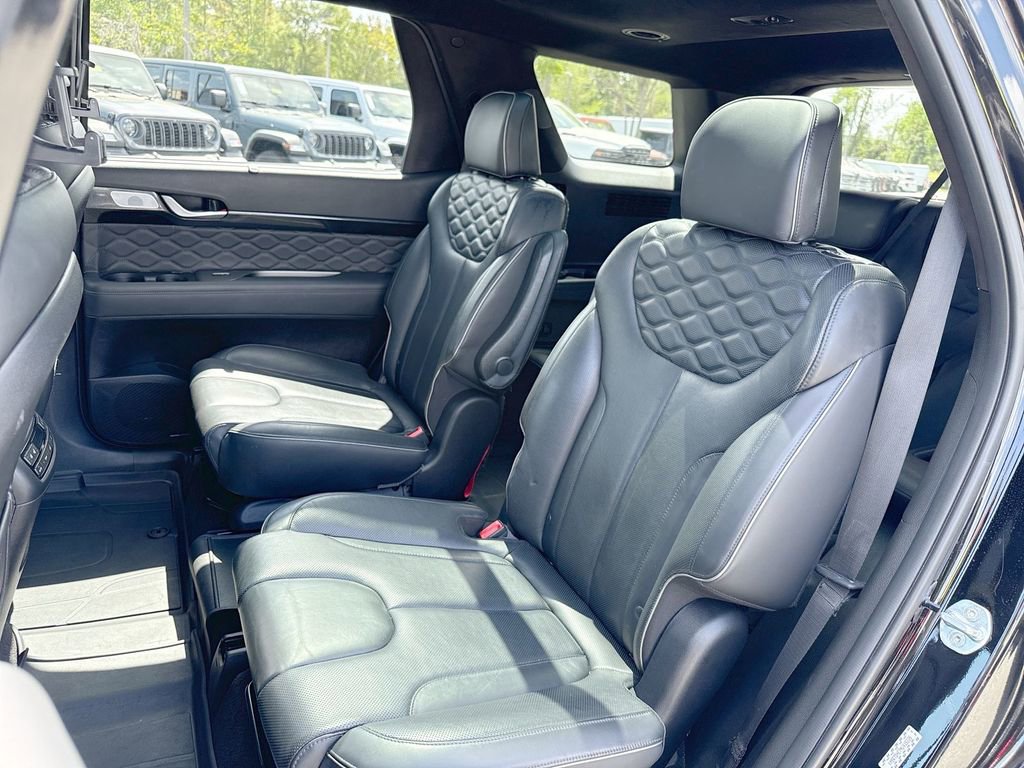 Used 2022 Hyundai Palisade Calligraphy w/ Winter Package image 23