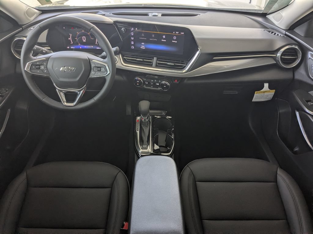 Used 2026 Chevrolet Trax ACTIV w/ Driver Confidence Package FWD image 16