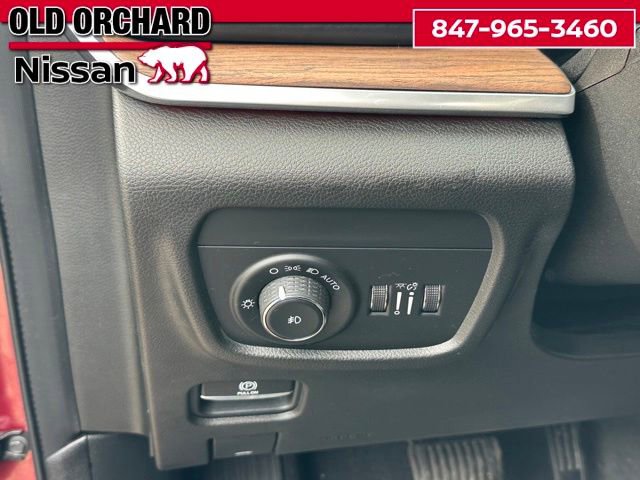 Used 2021 Jeep Grand Cherokee L Summit w/ Advanced Protech Group IV AWD/4WD image 11