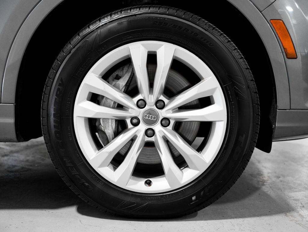 Used 2017 Audi Q7 3.0T Premium Plus w/ Premium Plus Package image 40