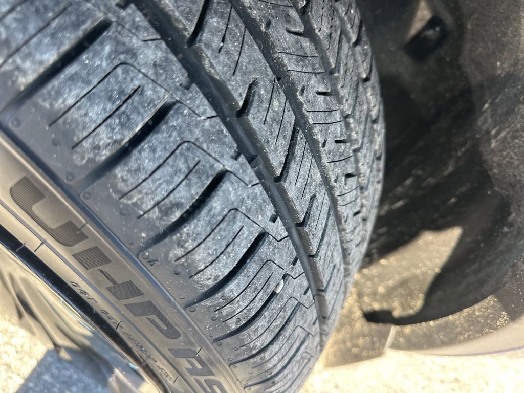 Used 2024 Tesla Model Y Long Range image 33