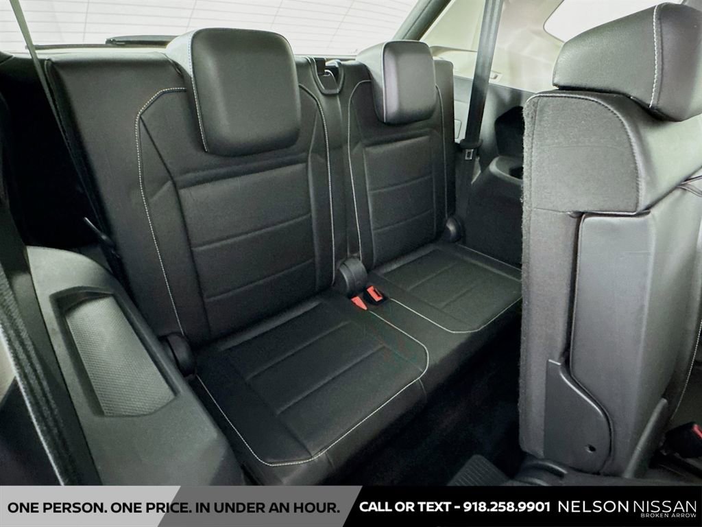 Used 2021 Volkswagen Tiguan SE image 26