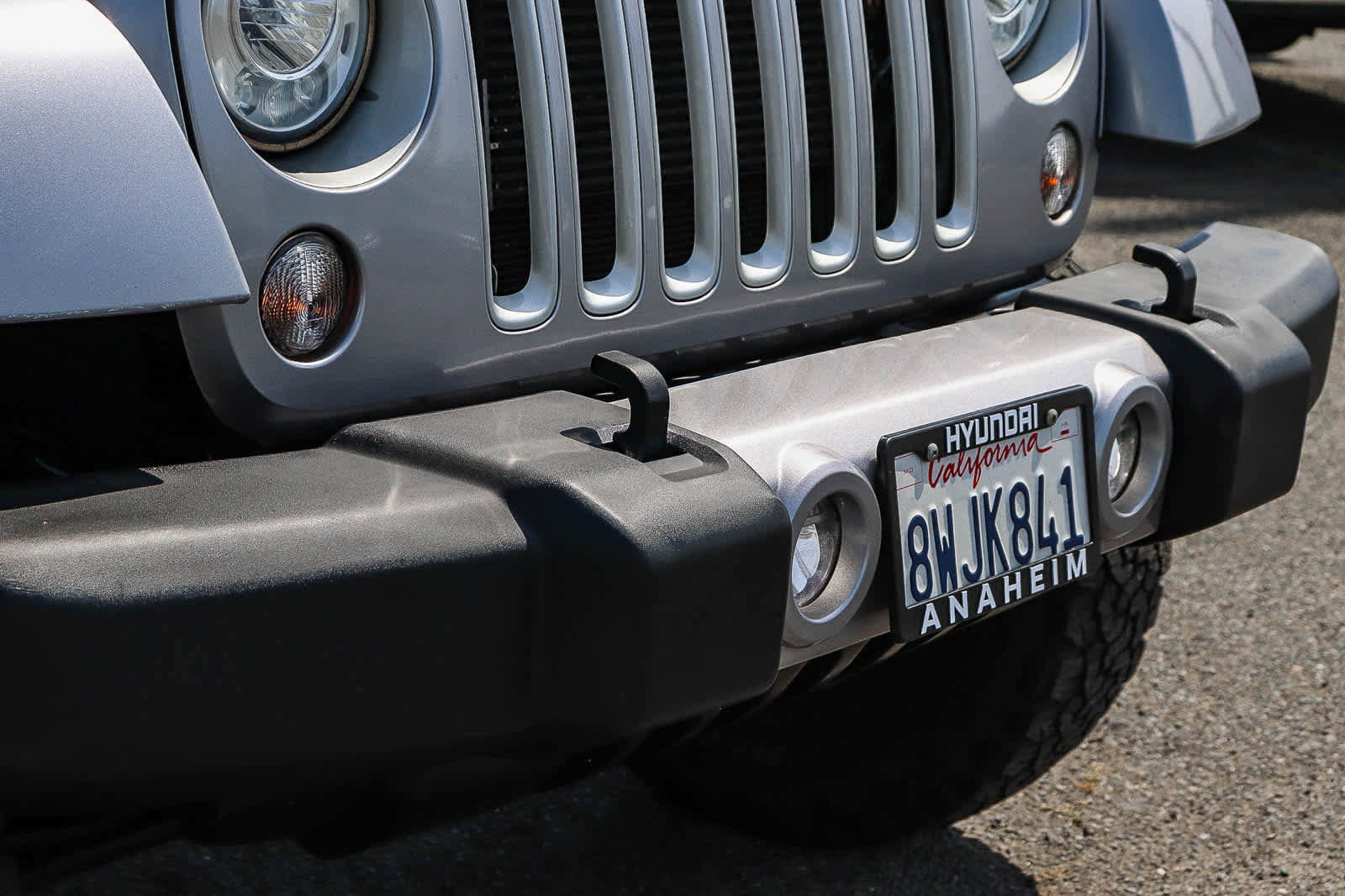 Used 2018 Jeep Wrangler Unlimited Sahara AWD/4WD image 6