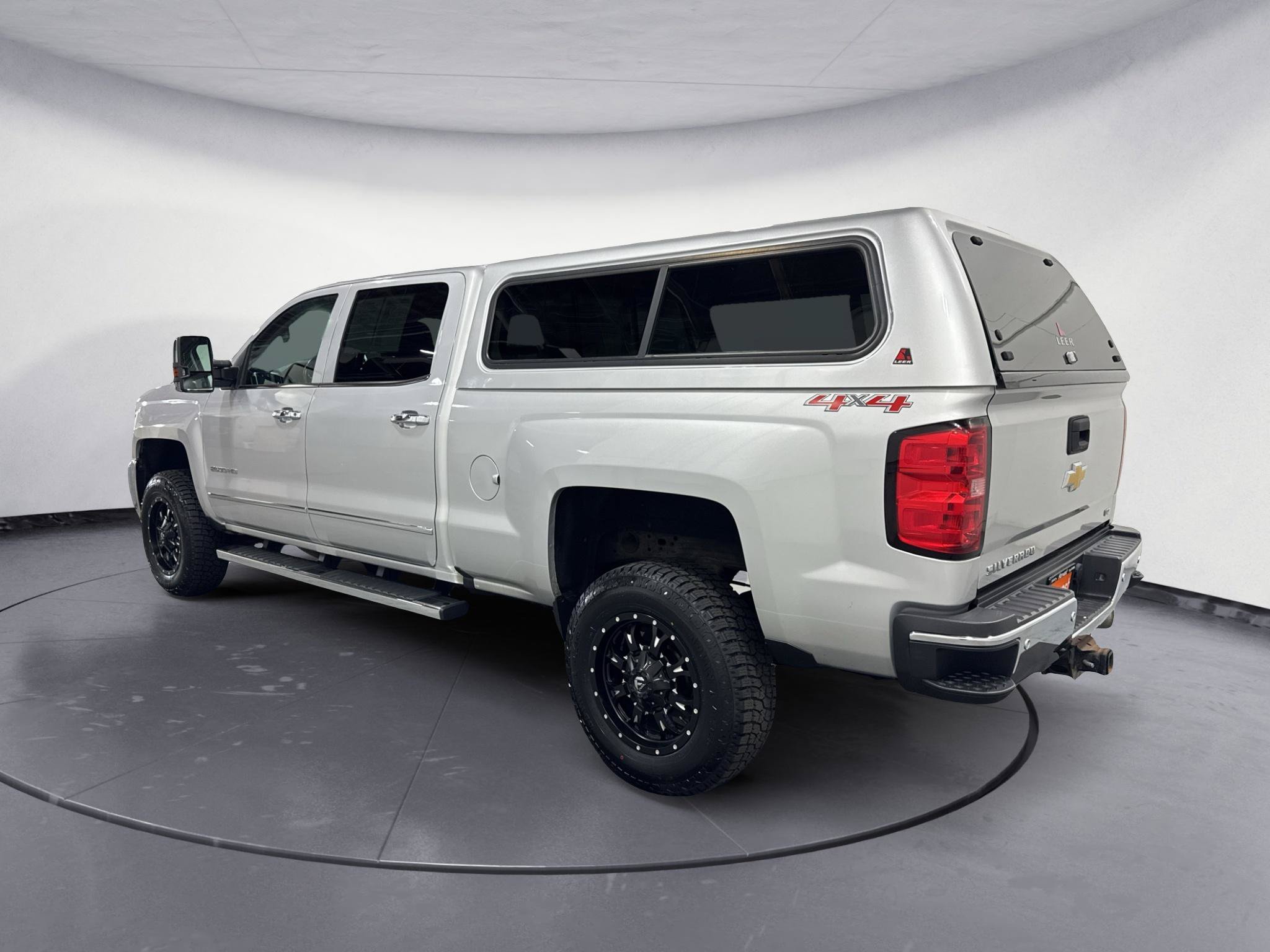 Used 2016 Chevrolet Silverado 2500 LTZ w/ Duramax Plus Package AWD/4WD image 5