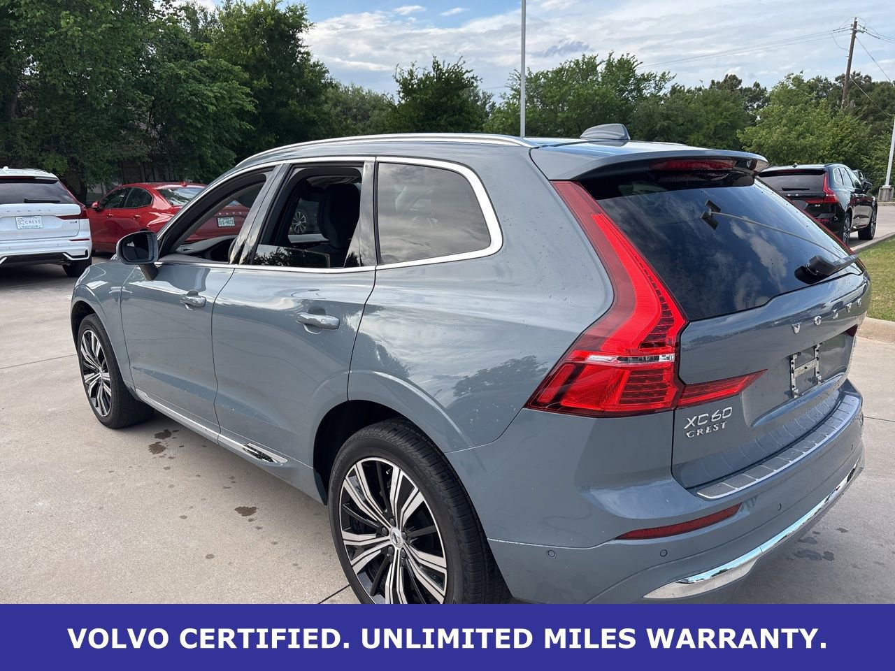 Certified 2023 Volvo XC60 B5 Plus w/ Climate Package image 7