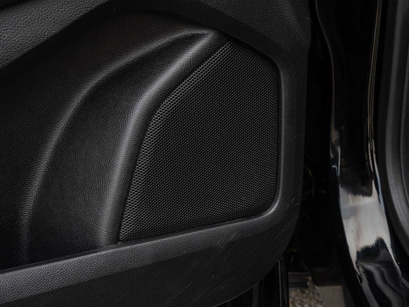 Used 2018 Ford Edge SE w/ Cargo Accessory Package image 30