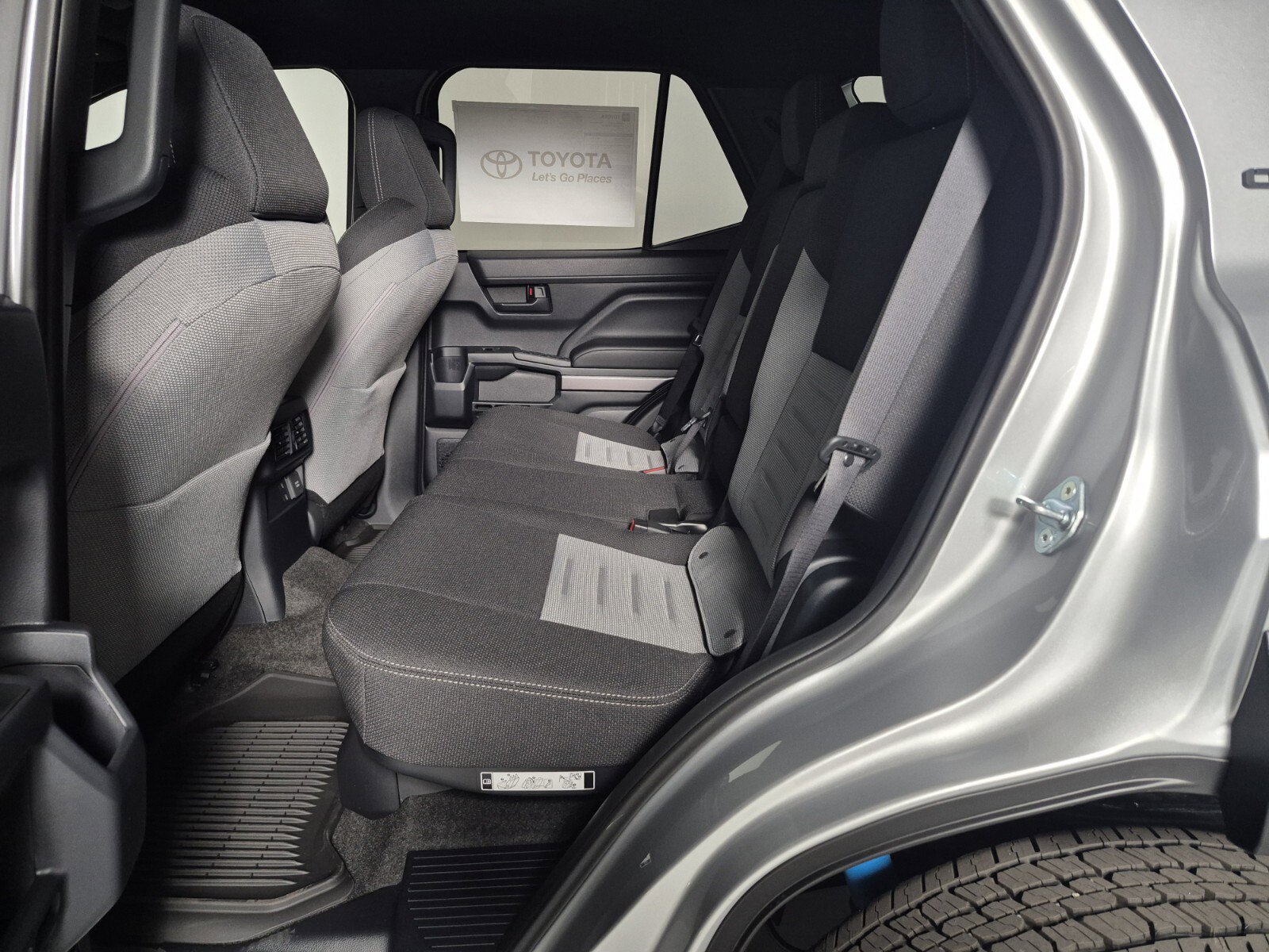 New 2026 Toyota 4Runner Limited AWD/4WD image 30