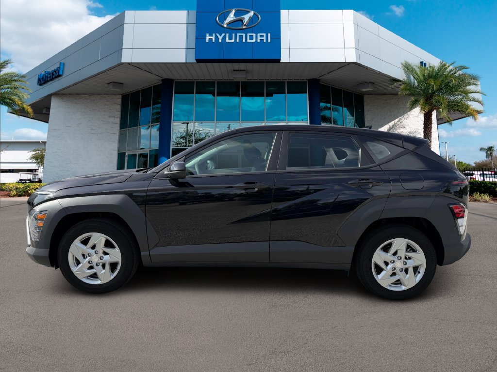 New 2027 Hyundai Kona SE FWD image 3