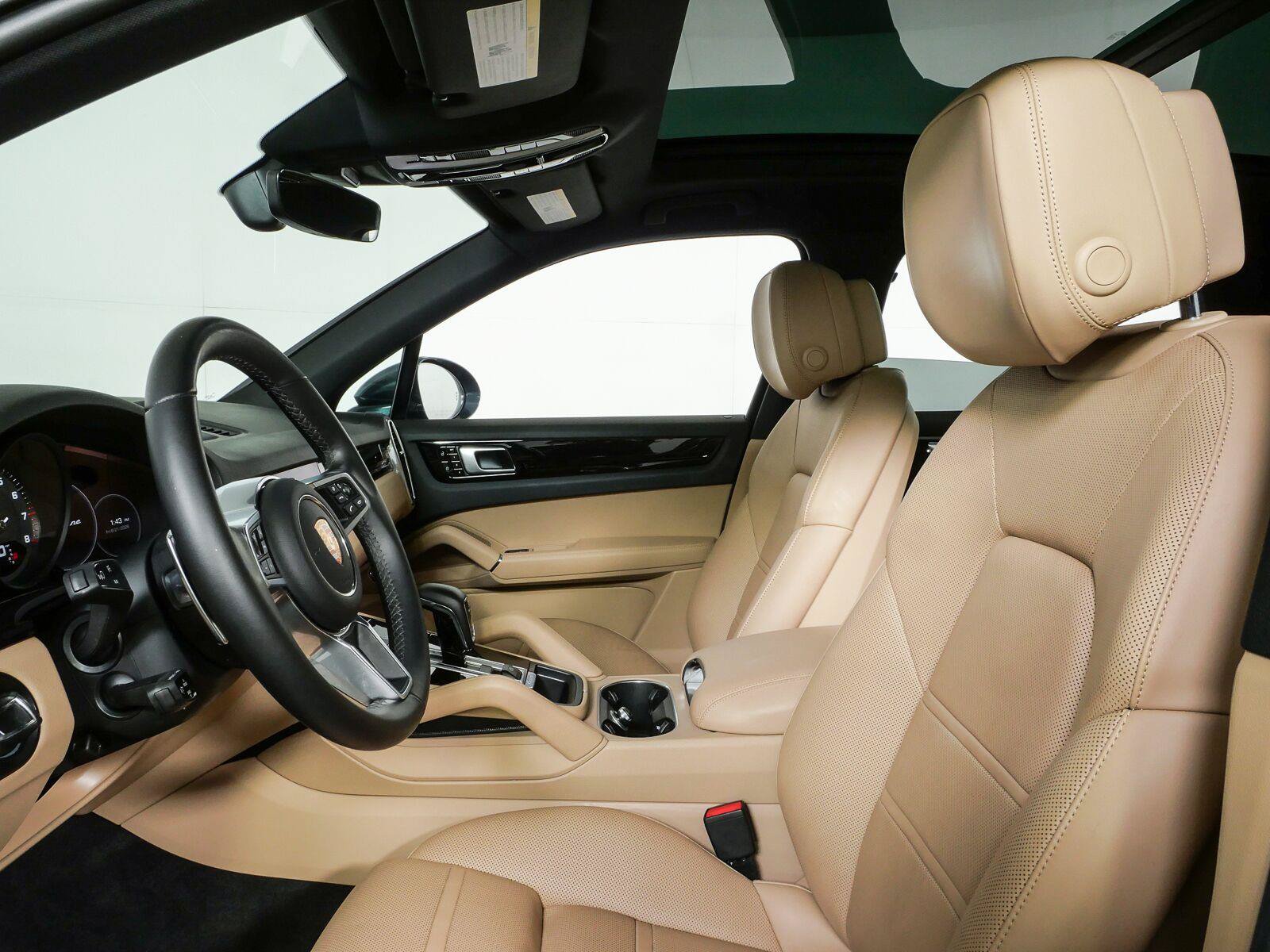Certified 2020 Porsche Cayenne AWD/4WD image 5