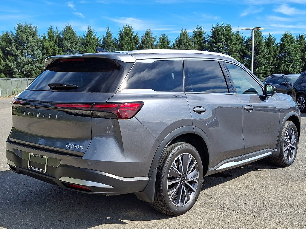 Certified 2026 INFINITI QX60 Luxe w/ Family Package AWD/4WD image 6