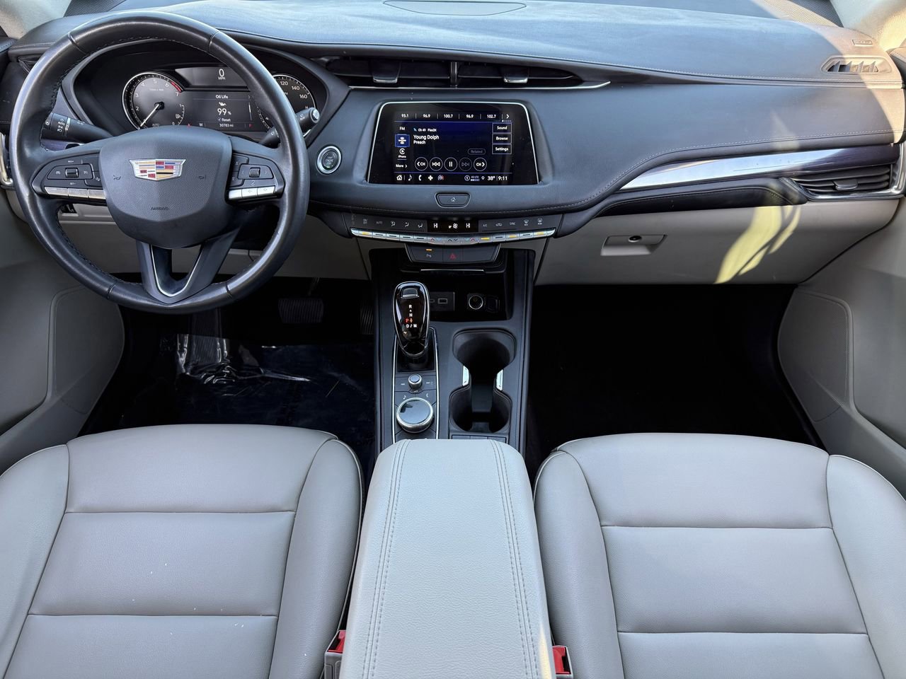 Used 2023 Cadillac XT4 Luxury FWD image 10