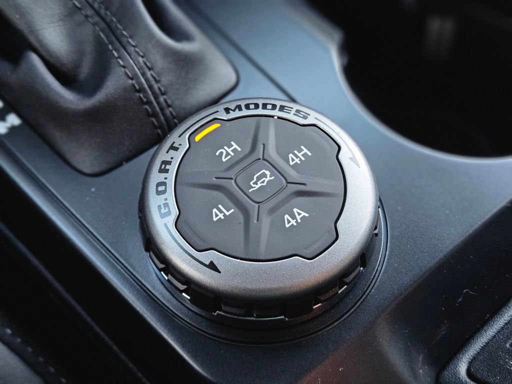 New 2025 Ford Bronco Badlands image 21