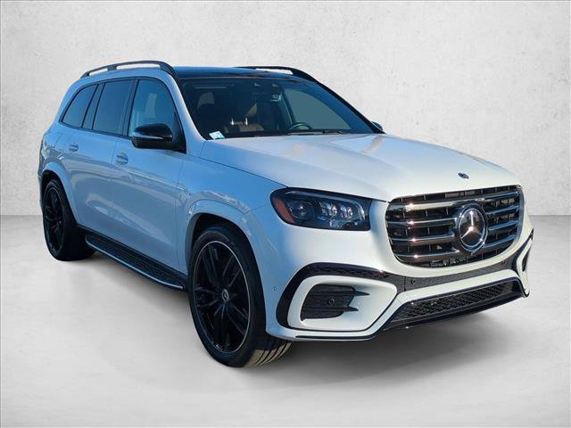Used 2025 Mercedes-Benz GLS 450 4MATIC image 3