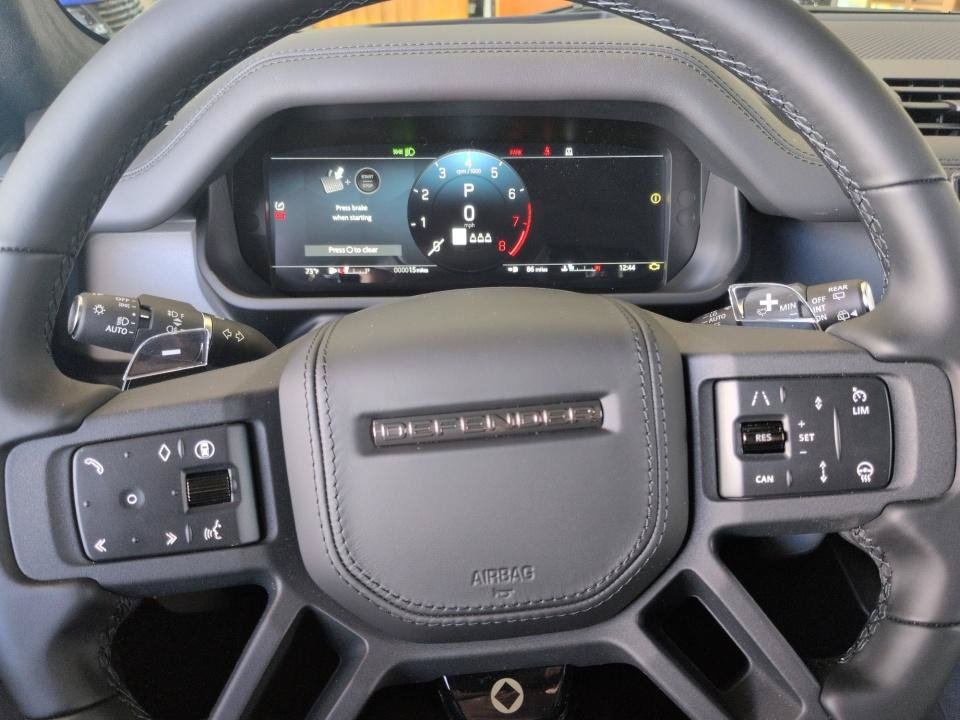 New 2026 Land Rover Defender 110 AWD/4WD image 18