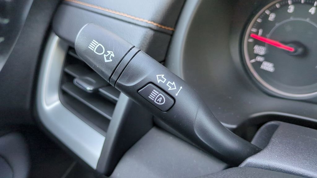 Used 2021 GMC Terrain SLE w/ Driver Convenience Package image 31