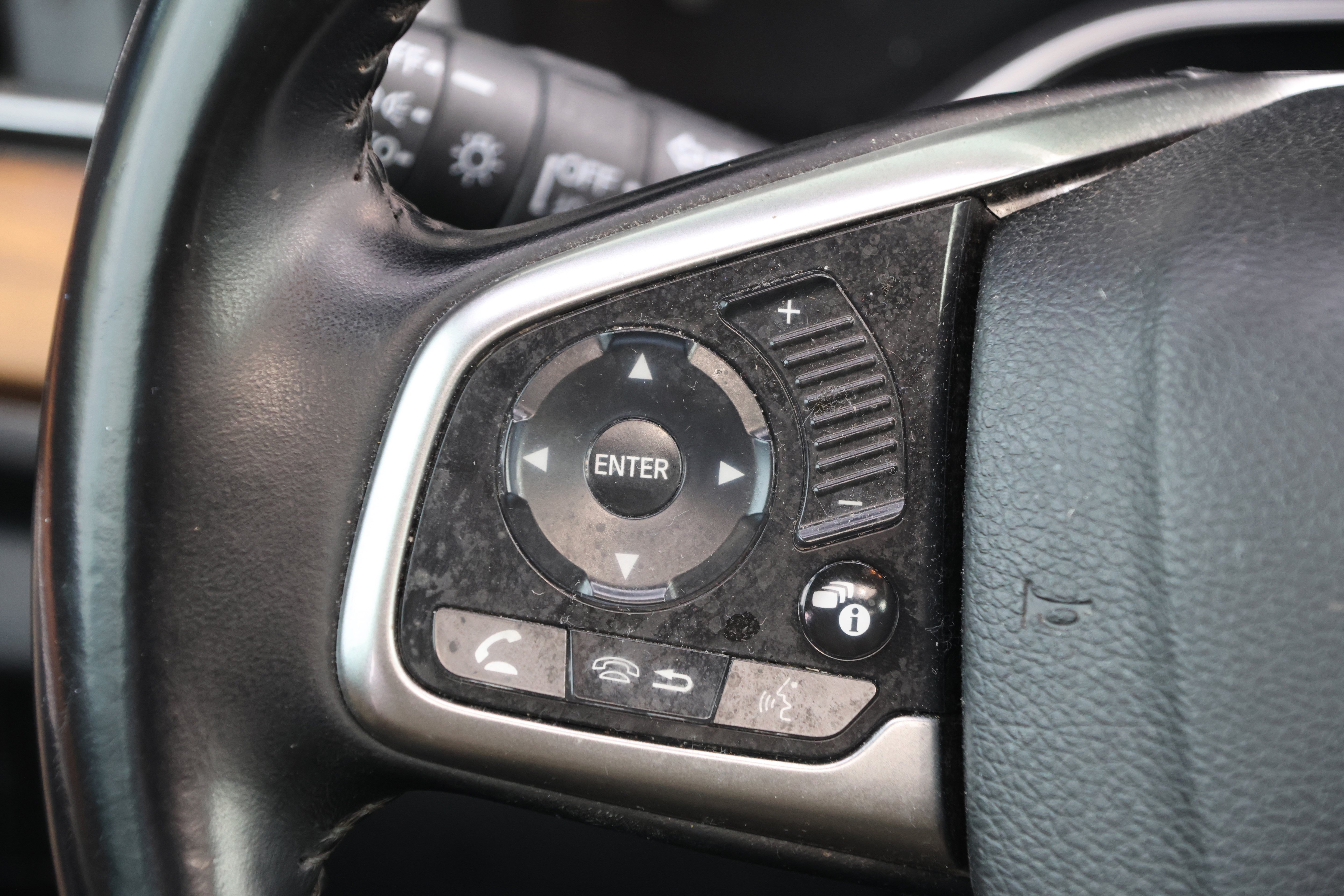Used 2018 Honda CR-V EX-L image 18