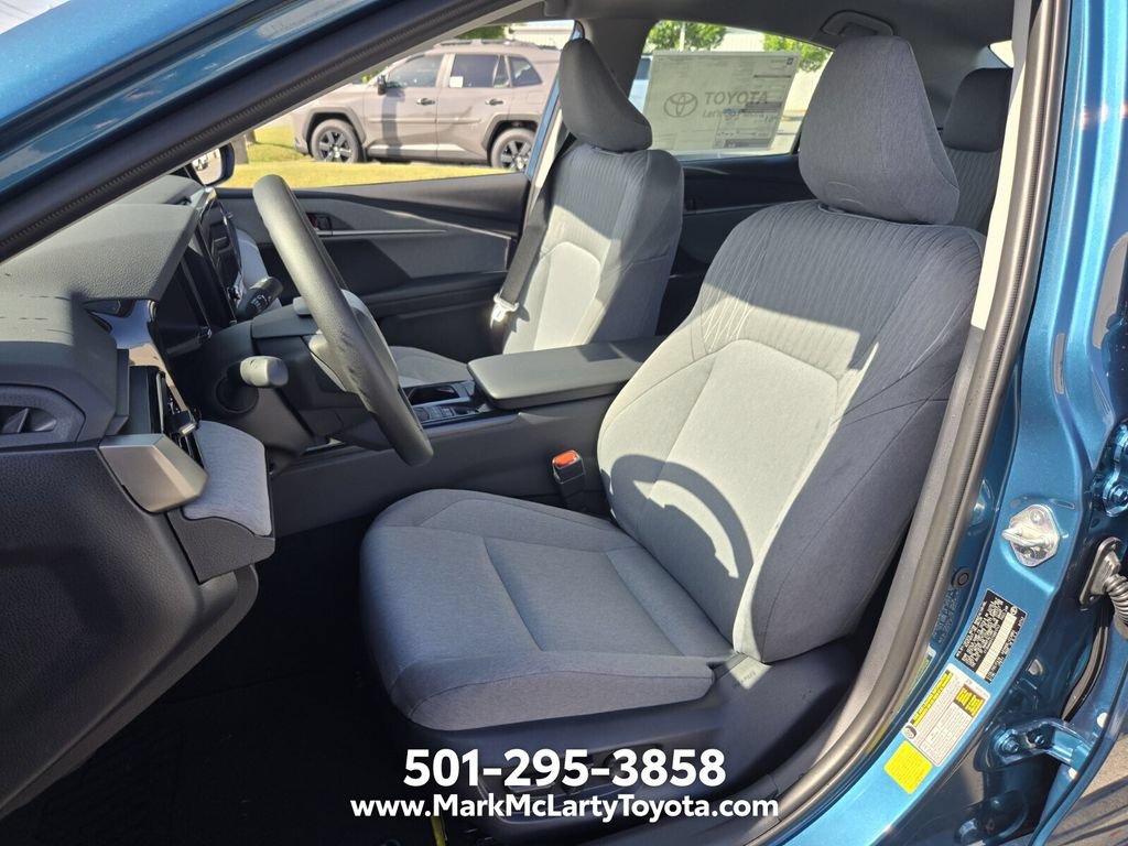 New 2026 Toyota Camry LE FWD image 7