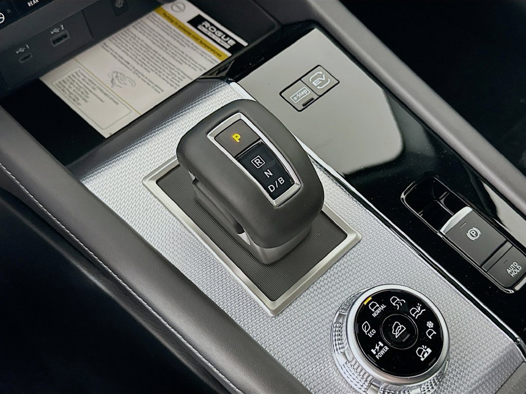 New 2026 Nissan Rogue Platinum AWD/4WD image 23