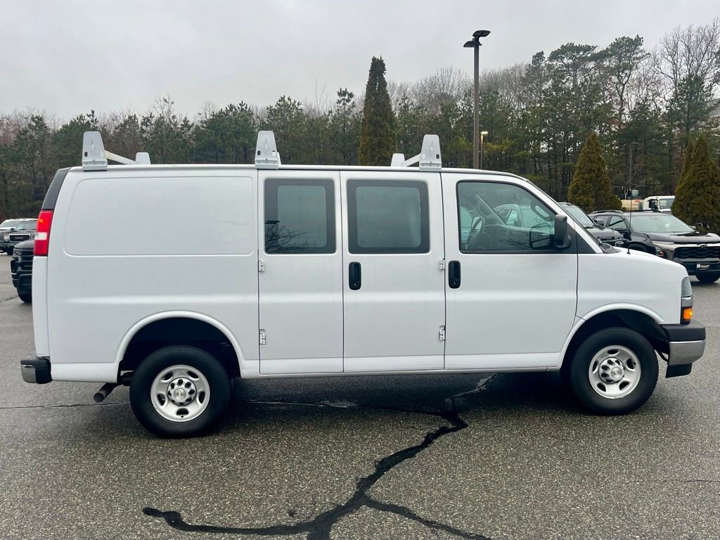 Used 2023 Chevrolet Express 2500 w/ Driver Convenience Package RWD image 7