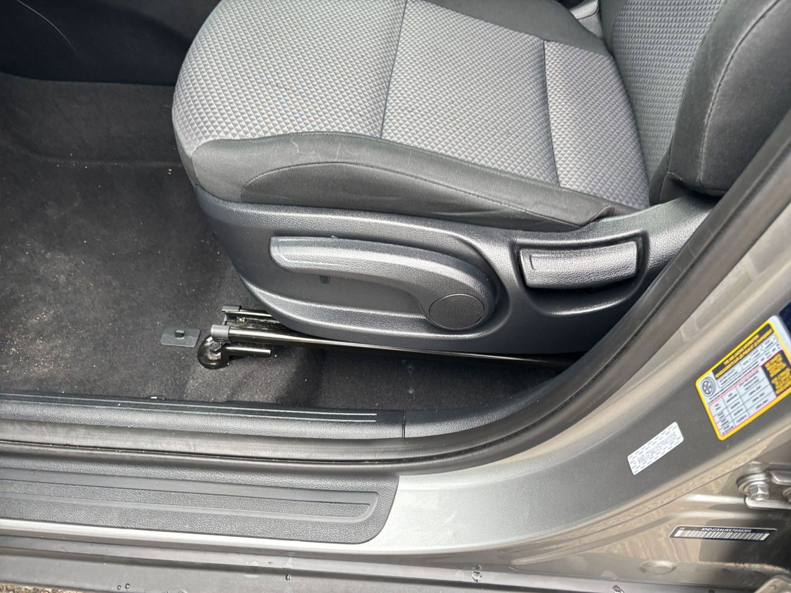 Used 2025 Kia Soul LX w/ LX Technology Package FWD image 22