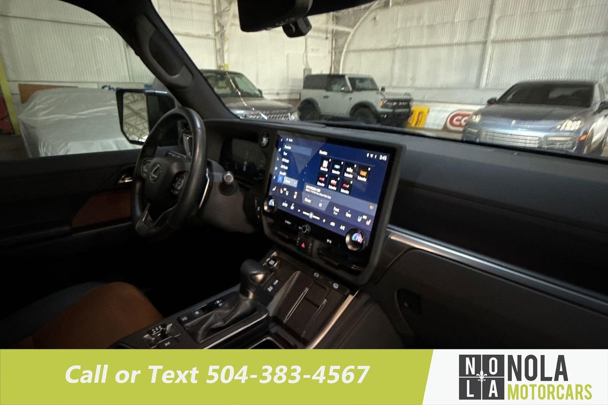 Used 2024 Lexus GX 550 image 30