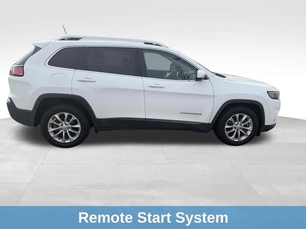 Used 2019 Jeep Cherokee Latitude w/ Cold Weather Group FWD image 11