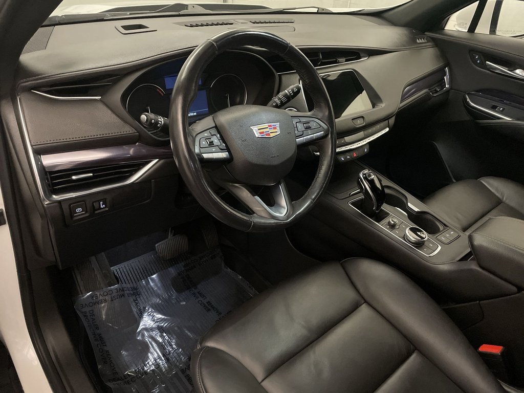 Used 2023 Cadillac XT4 Luxury image 4