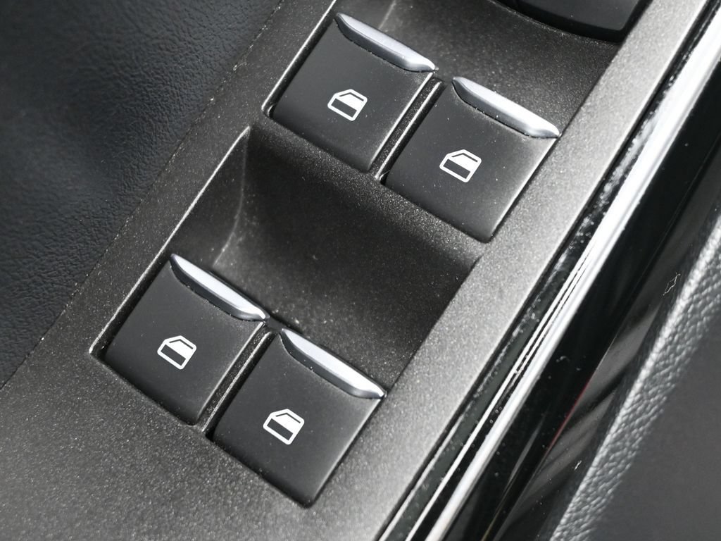 Used 2022 Ford Explorer ST AWD/4WD image 15