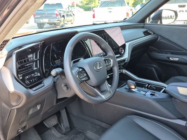 Used 2026 Lexus TX 350 AWD w/ Technology Package image 3