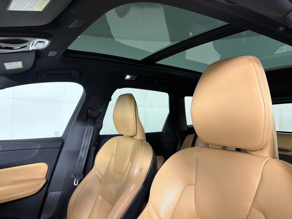 Used 2021 Volvo XC60 T5 Inscription w/ Climate Package AWD/4WD image 18