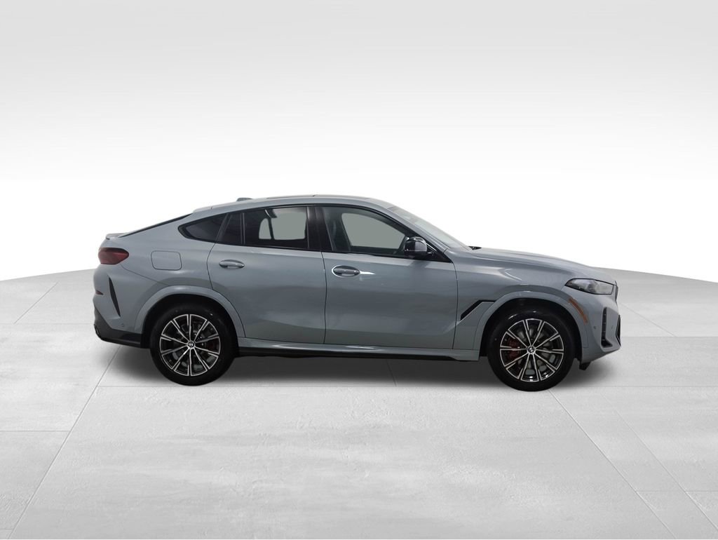 New 2026 BMW X6 M60i image 6