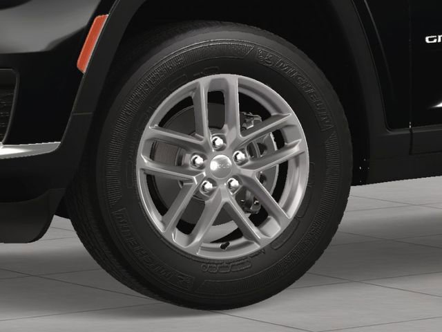New 2024 Jeep Grand Cherokee L Laredo image 11