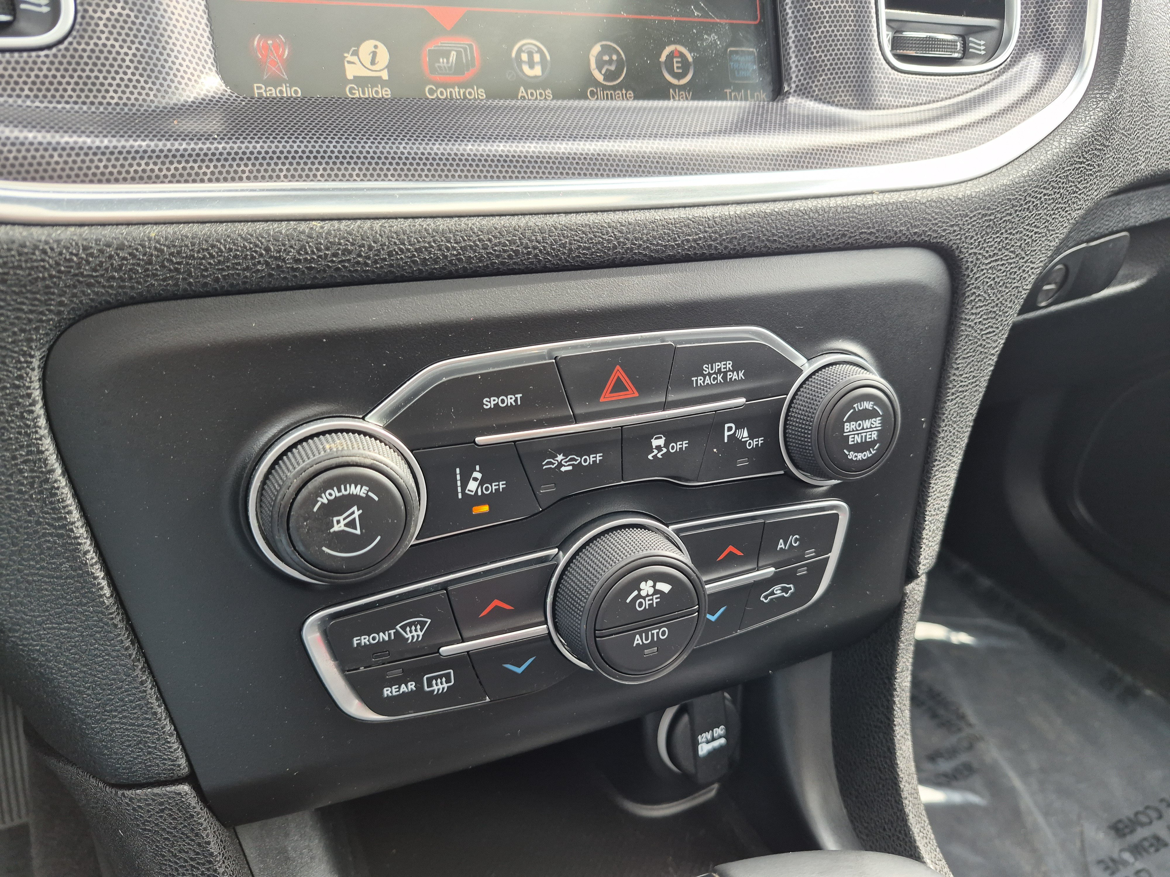 Used 2016 Dodge Charger R/T RWD image 25