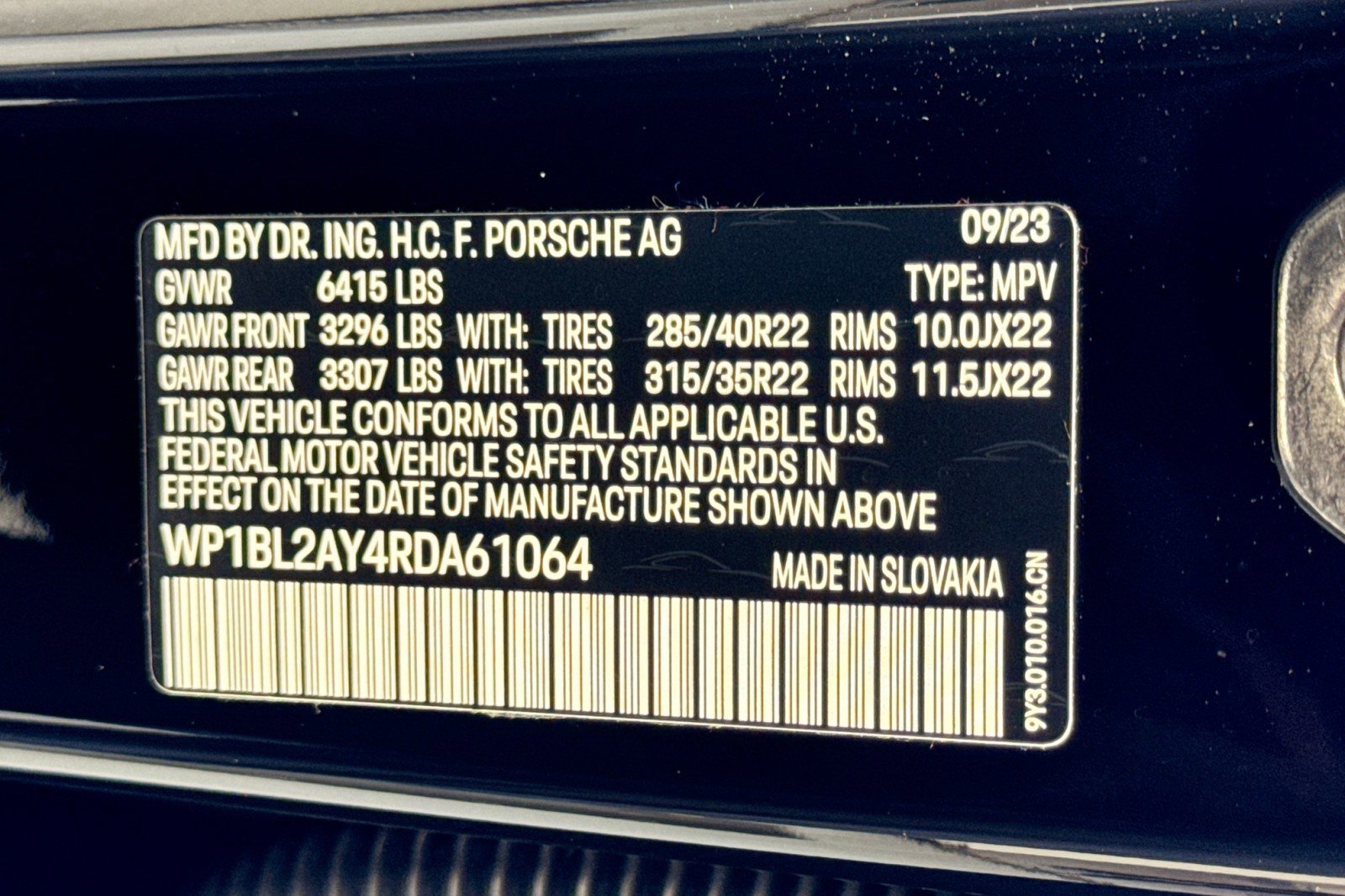 Used 2024 Porsche Cayenne S image 30