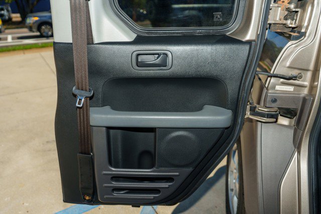 Used 2004 Honda Element EX image 21