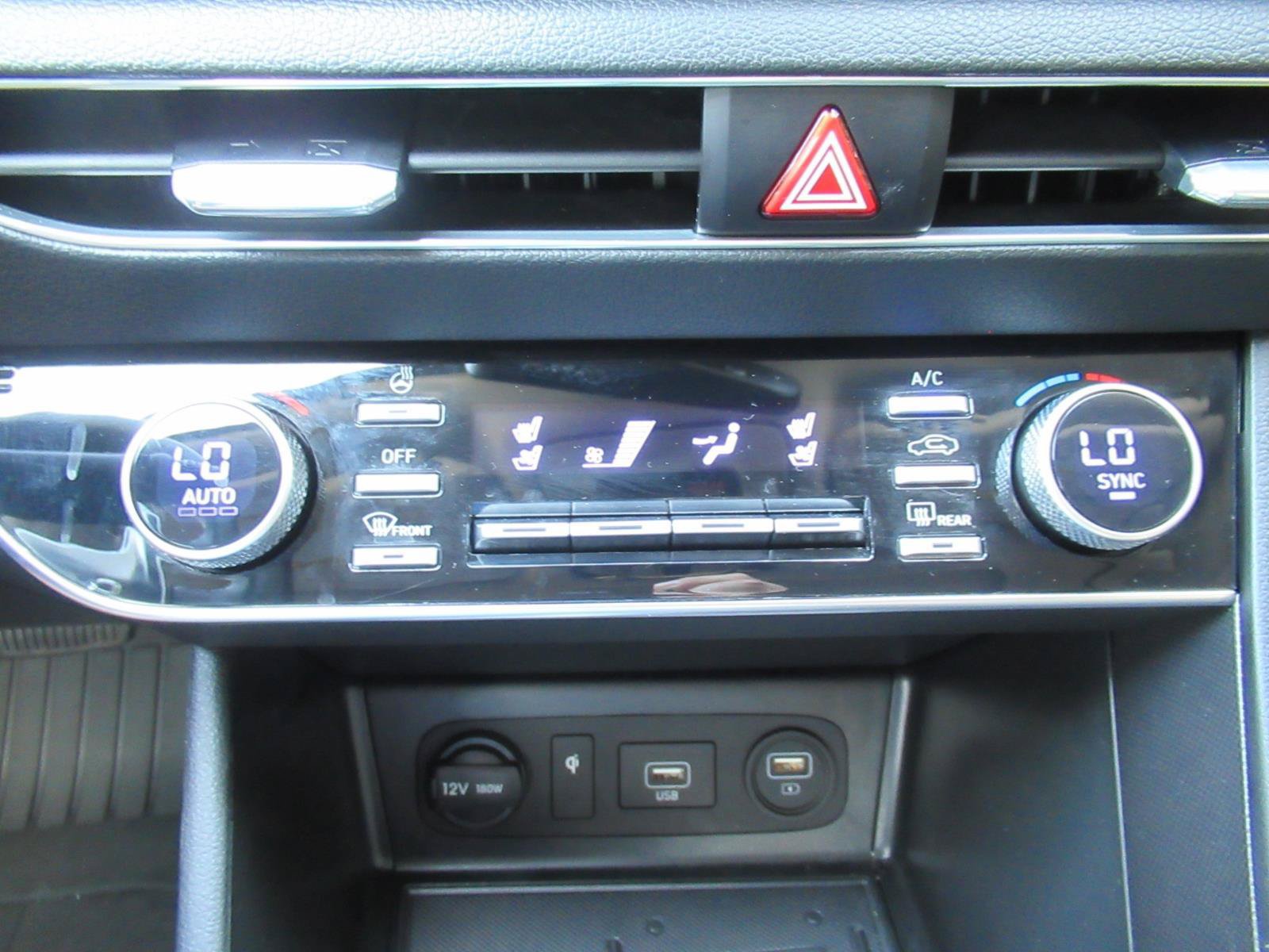 Used 2022 Hyundai Sonata Limited FWD image 29
