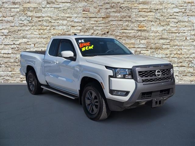 Used 2025 Nissan Frontier SV w/ SV Convenience Package