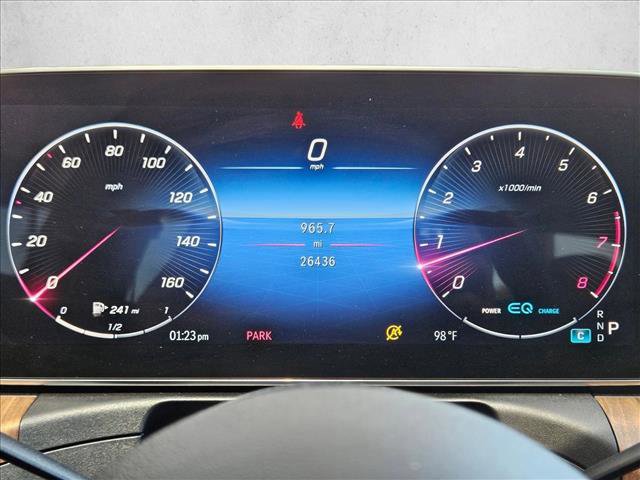 Used 2022 Mercedes-Benz C 300 Sedan image 11