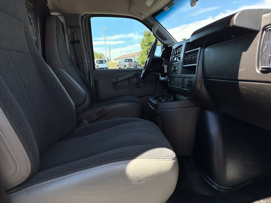 Used 2025 Chevrolet Express 2500 w/ Driver Convenience Package RWD image 15