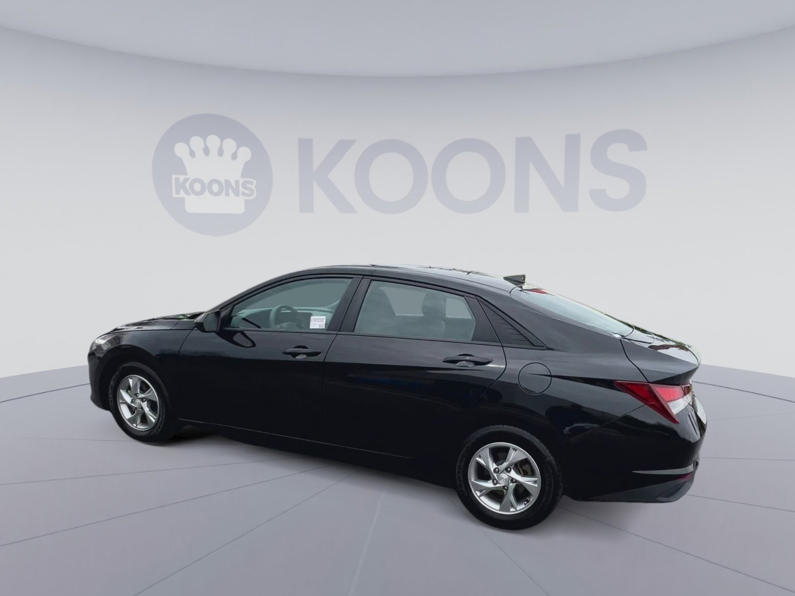 Used 2023 Hyundai Elantra SE image 8