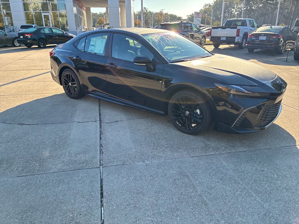 New 2026 Toyota Camry SE image 9