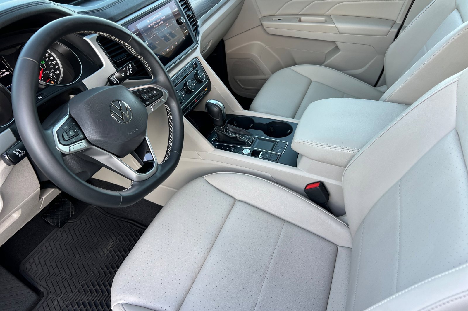 Used 2021 Volkswagen Atlas SE image 10