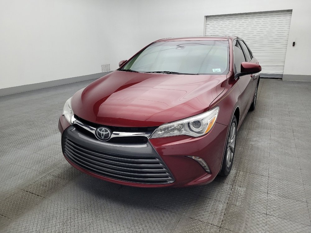 Used 2017 Toyota Camry XLE w/ Moonroof Package image 15