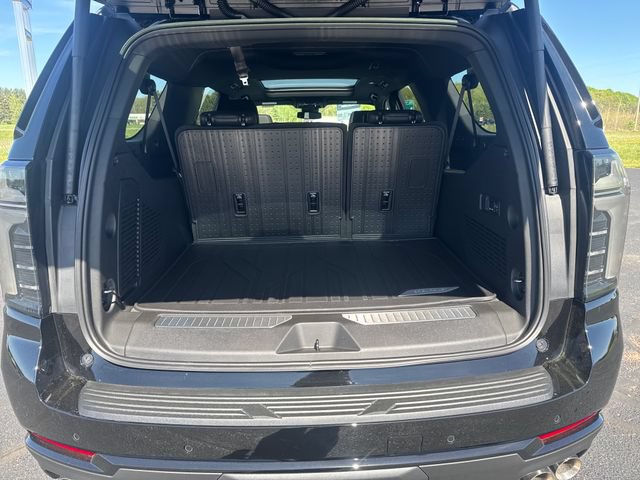 New 2026 Chevrolet Suburban RST w/ Comfort Package AWD/4WD image 23