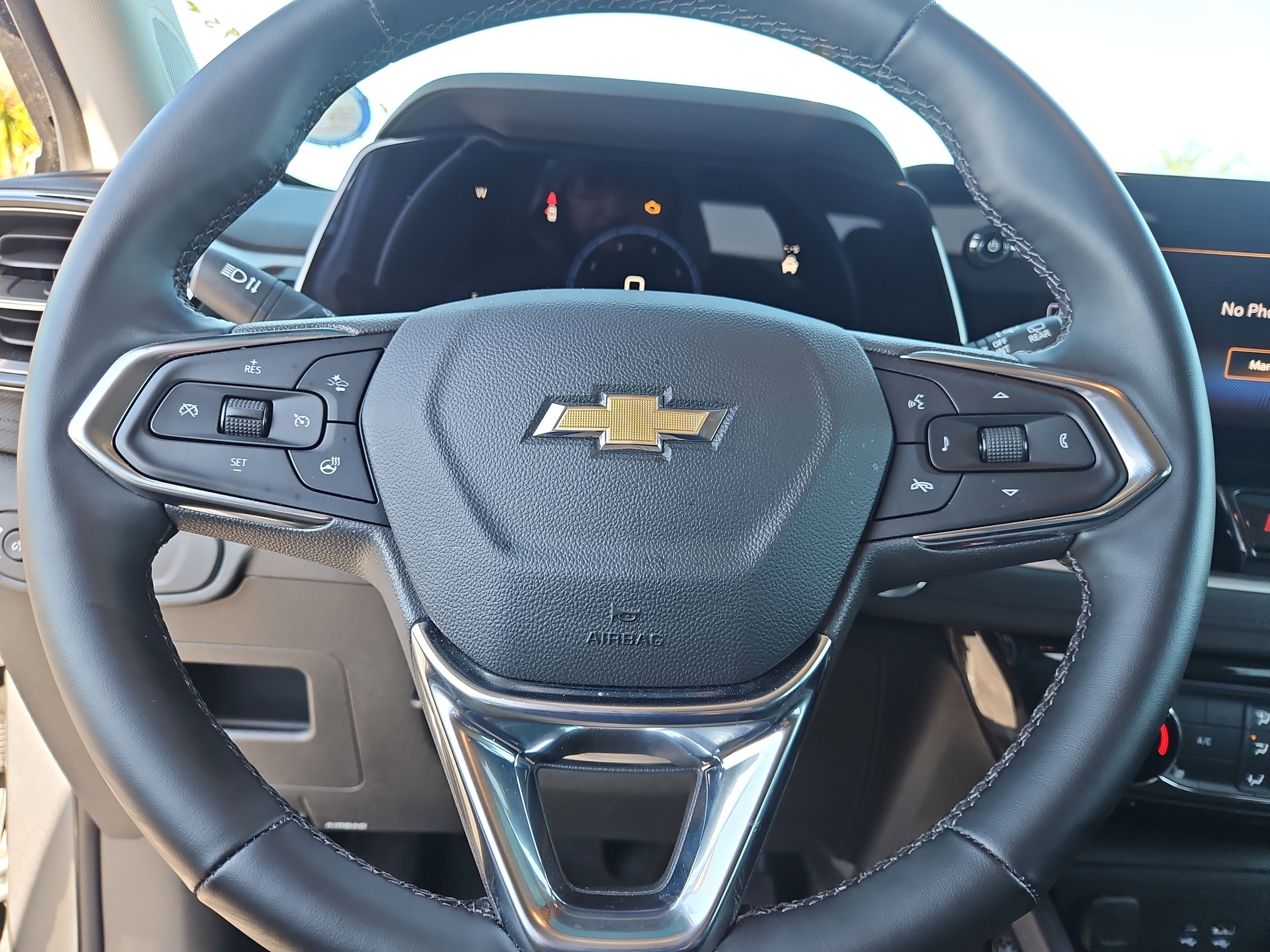 Used 2026 Chevrolet TrailBlazer LT w/ LT Cold Weather Package FWD image 19